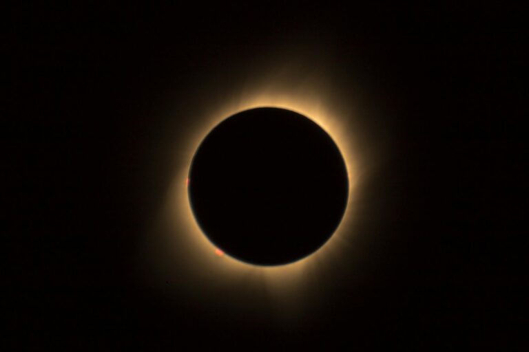 സൂര്യഗ്രഹണം ലൈവായി കാണാം : Total Solar Eclipse Live Streaming
